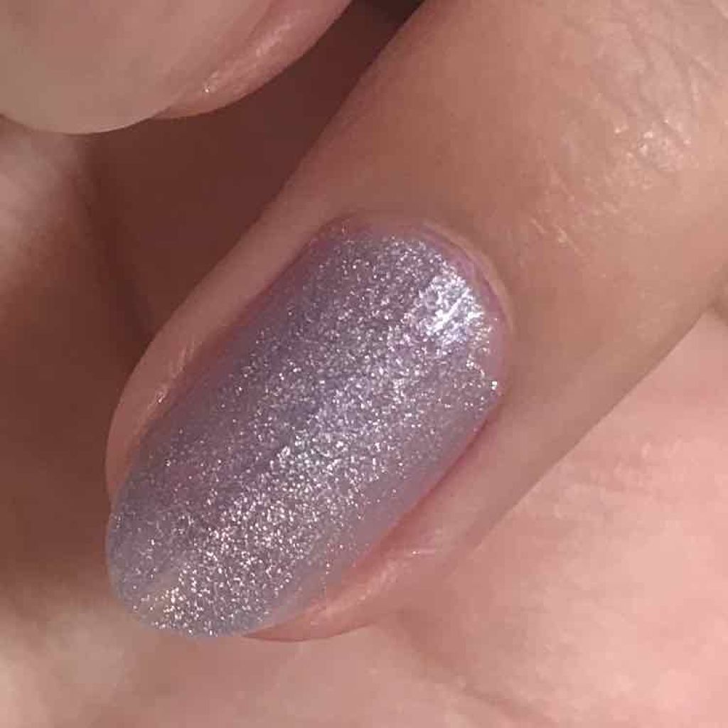 ネイル エナメル 110 ユニコーニコピア/REVLON/マニキュアを使ったクチコミ（2枚目）