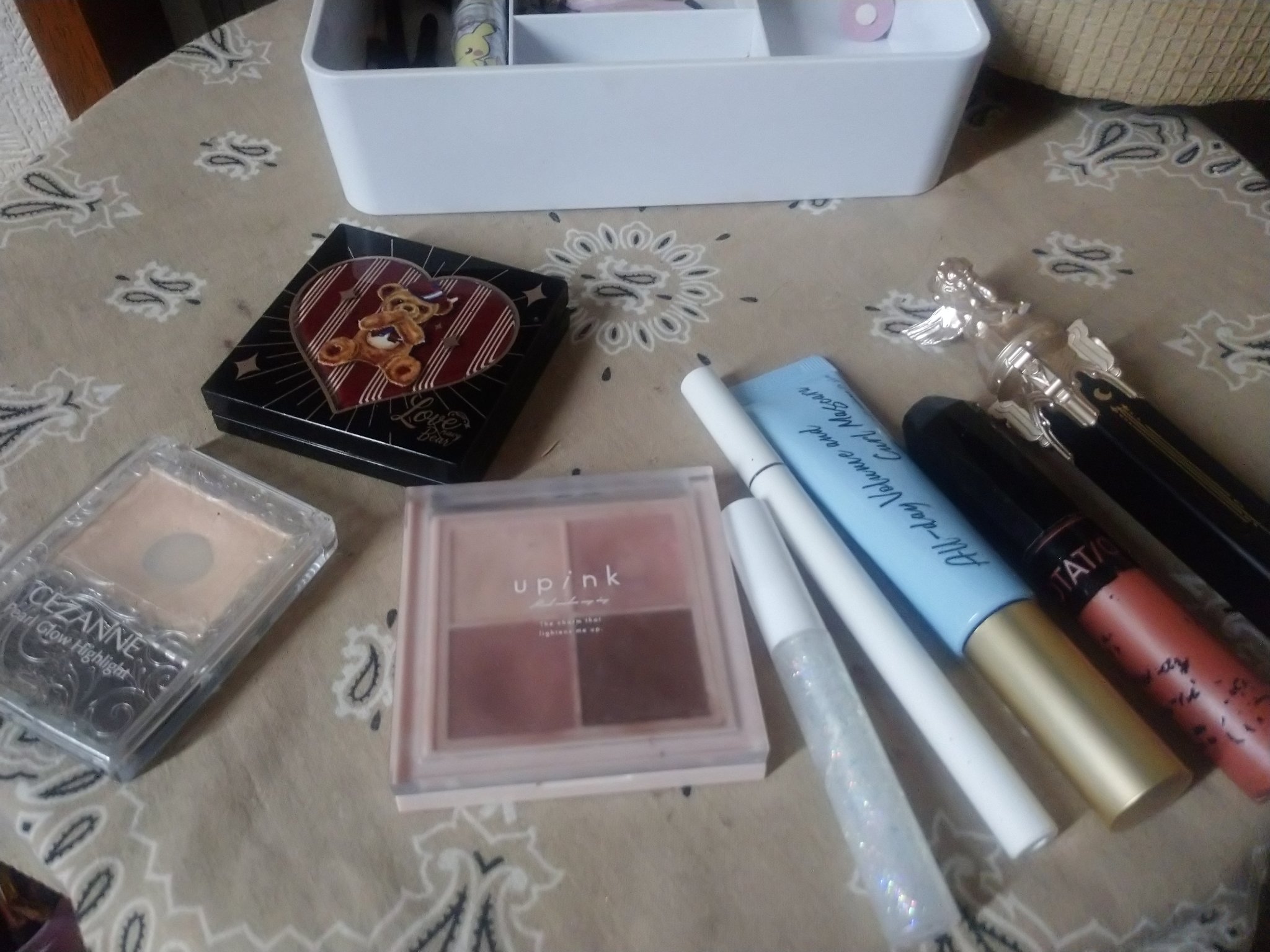 シャインオンステージアイパレット/upink/アイシャドウパレットを使ったクチコミ（2枚目）