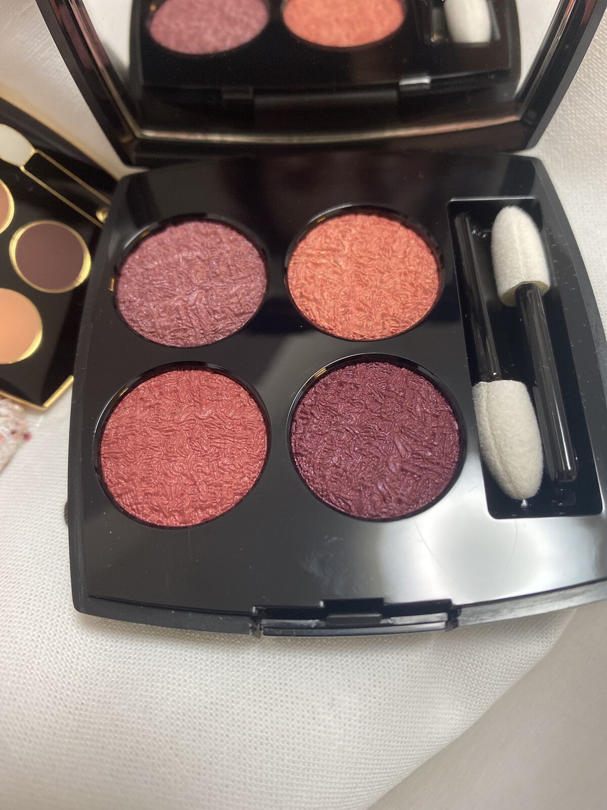 レ キャトル オンブル ツイード/CHANEL/アイシャドウパレットを使ったクチコミ(2枚目)