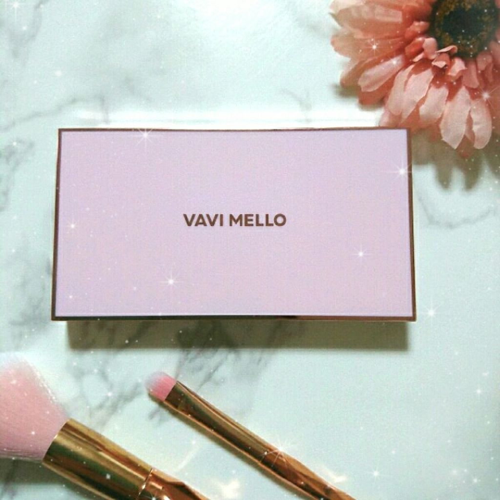 バレンタインボックス3ローズモーメント/VAVI MELLO/アイシャドウパレットを使ったクチコミ（1枚目）