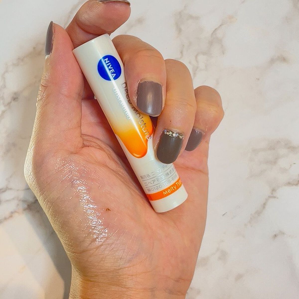 ニベア ディープモイスチャーリップ メルティタイプ/ニベア/リップクリームを使ったクチコミ（2枚目）