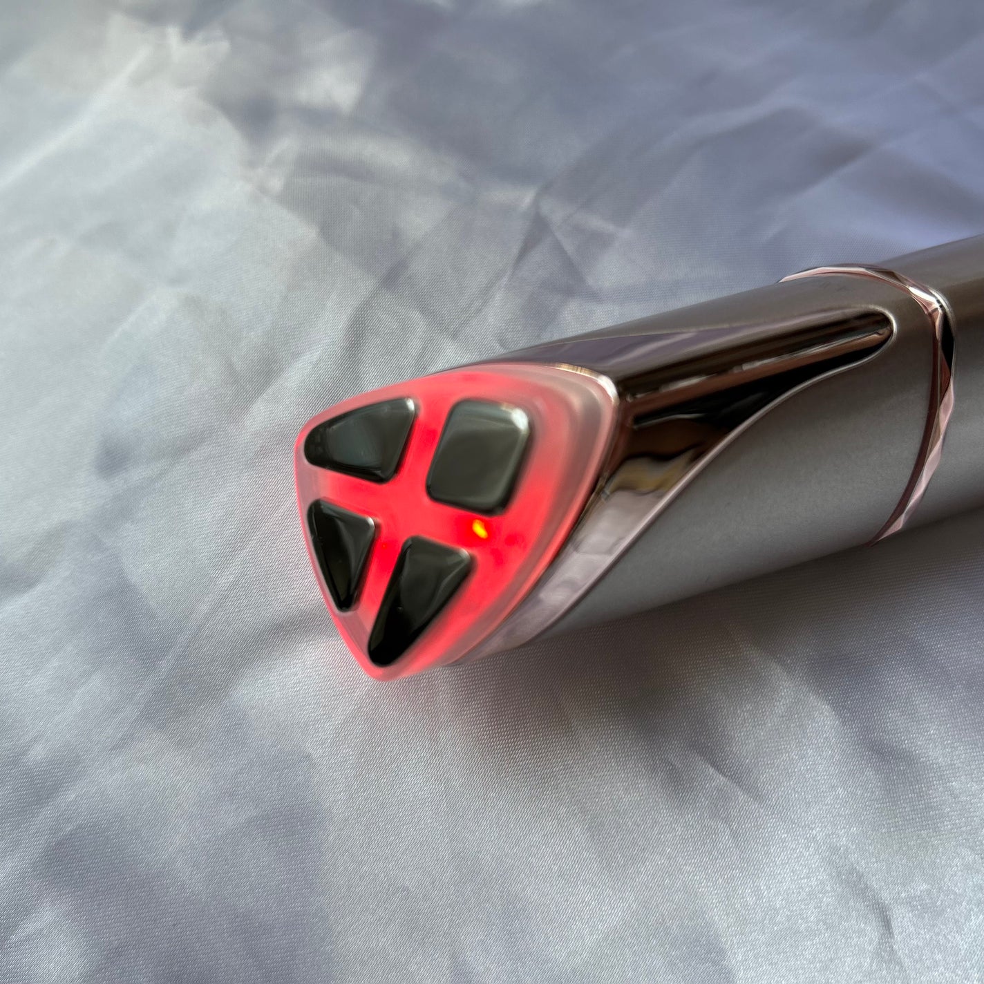 アクシージア メイト フォーアイズ/AXXZIA/美顔器・マッサージを使ったクチコミ(2枚目)