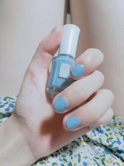 #ブルーネイルのネイルデザイン