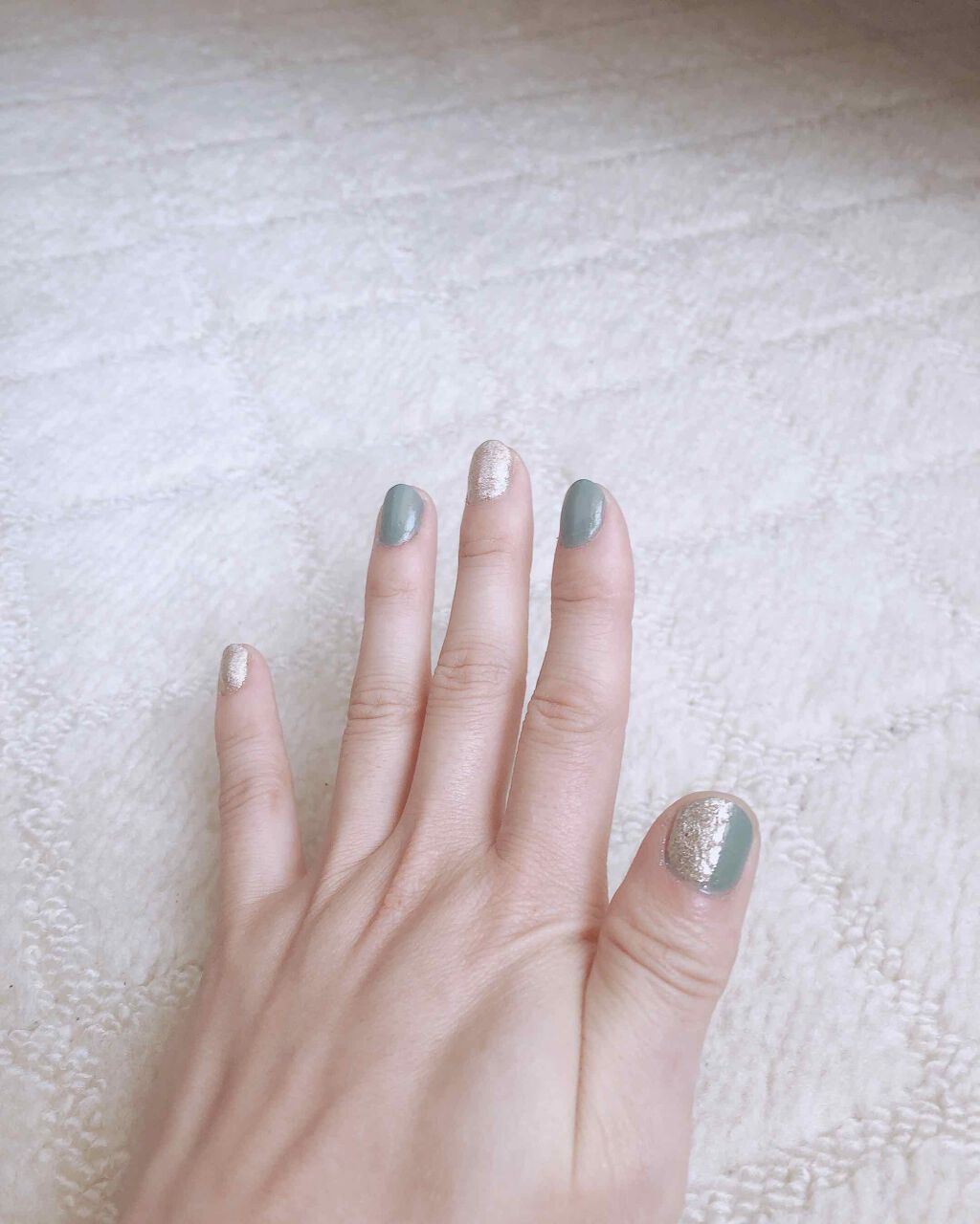 ジーニッシュ 15.シャンパン/ジーニッシュマニキュア/マニキュアを使ったクチコミ（2枚目）