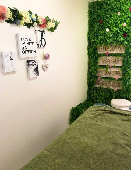 chicca 特殊メイクさんの偏愛美容 on LIPS 「小顔ならコルギエステが一番効果的‼️このサロンが日本の最高峰T..」(5枚目)