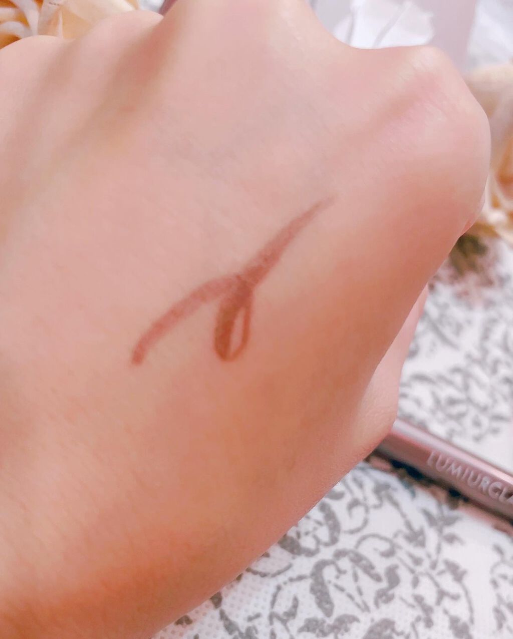 りあ on LIPS 「大好きな#ルミアグラス #スキルレスライナーに7色目の新作「#..」(3枚目)