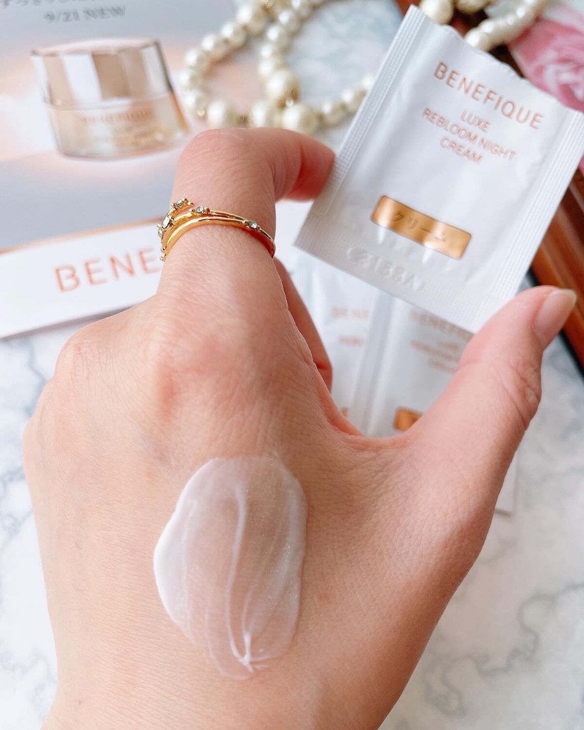 リュクス リブルームナイトクリーム/BENEFIQUE/フェイスクリームを使ったクチコミ(3枚目)