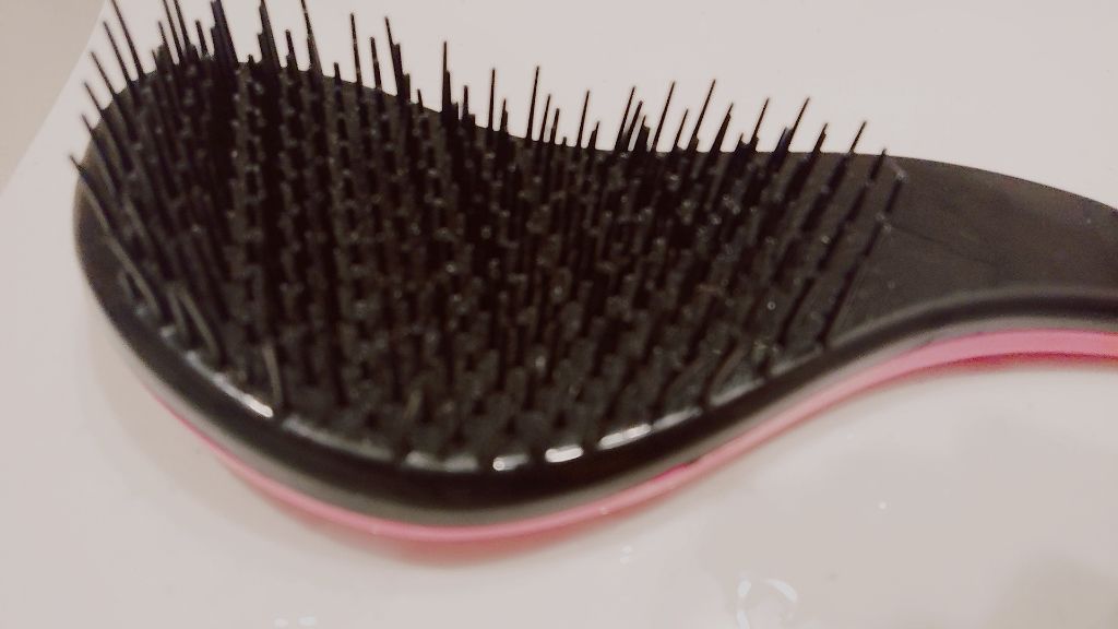 立体ヘアブラシ/DAISO/ヘアブラシを使ったクチコミ（3枚目）