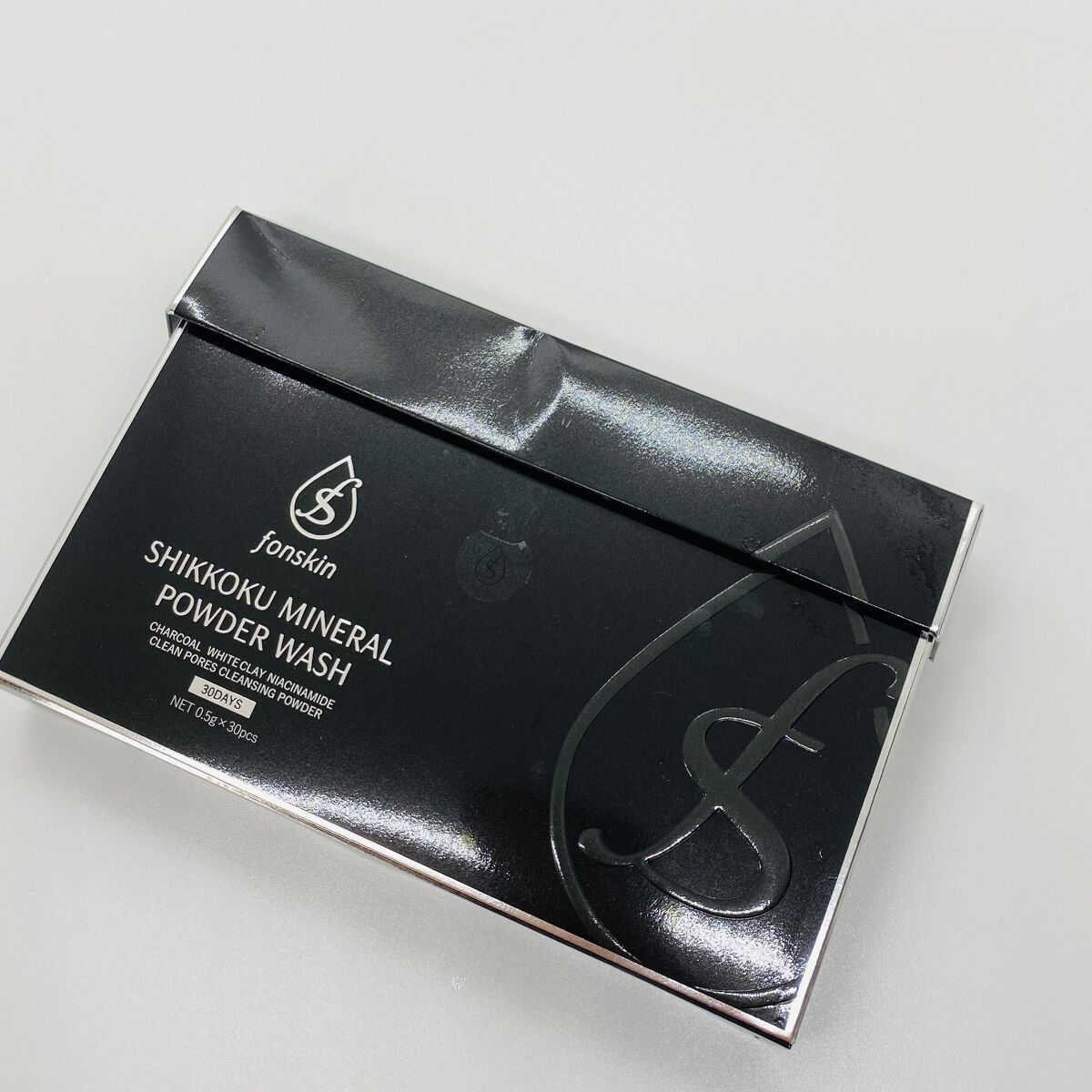 漆黒ミネラルパウダーウォッシュ/fonskin/洗顔パウダーを使ったクチコミ（2枚目）