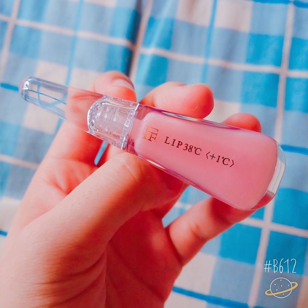 38°C / 99°F リップトリートメント (リップ美容液)/UZU BY FLOWFUSHI/リップケアを使ったクチコミ（1枚目）