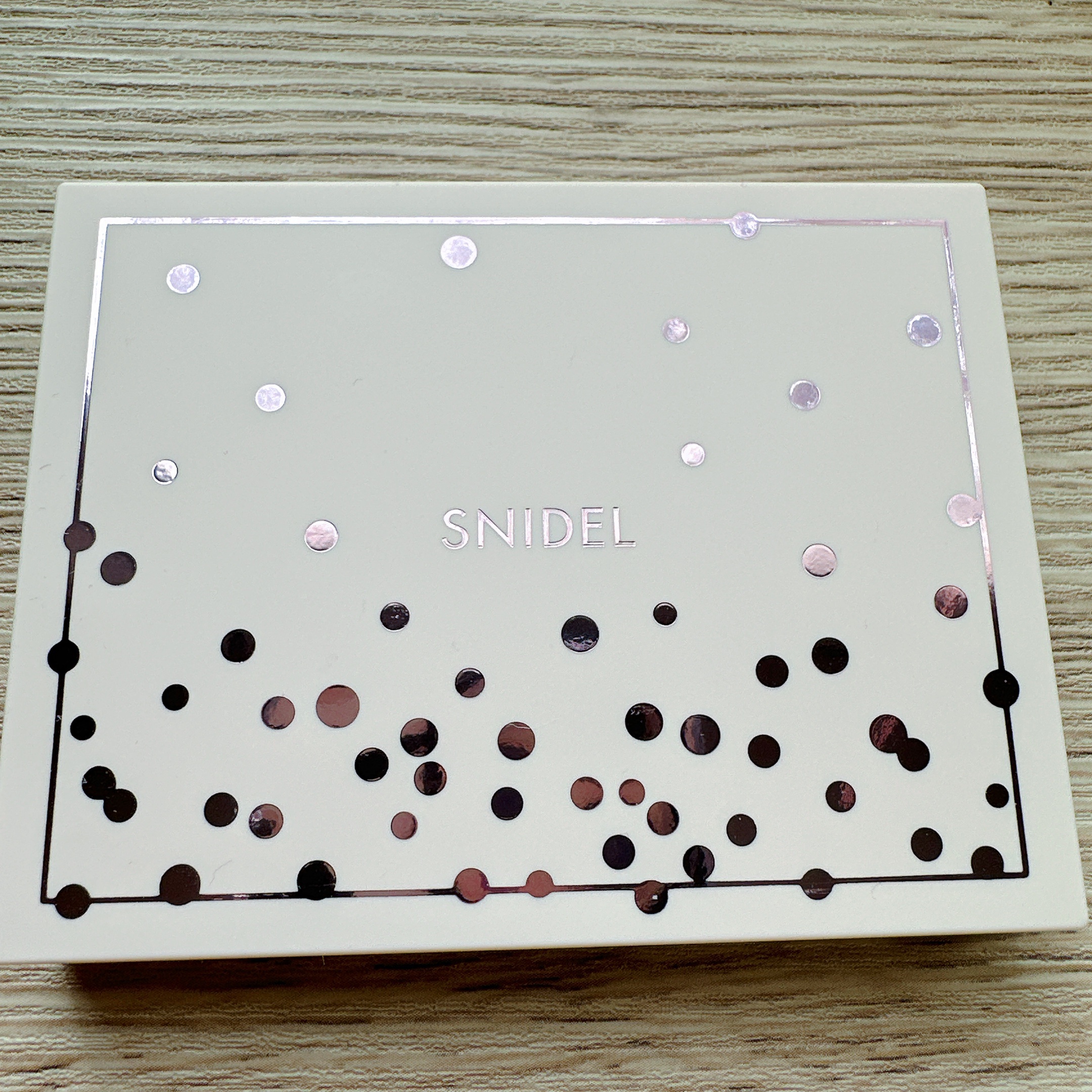 フェイス スタイリスト/SNIDEL BEAUTY/アイシャドウパレットを使ったクチコミ（2枚目）