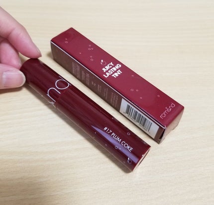 ジューシーラスティングティント/rom&nd/リップティントを使ったクチコミ(2枚目)