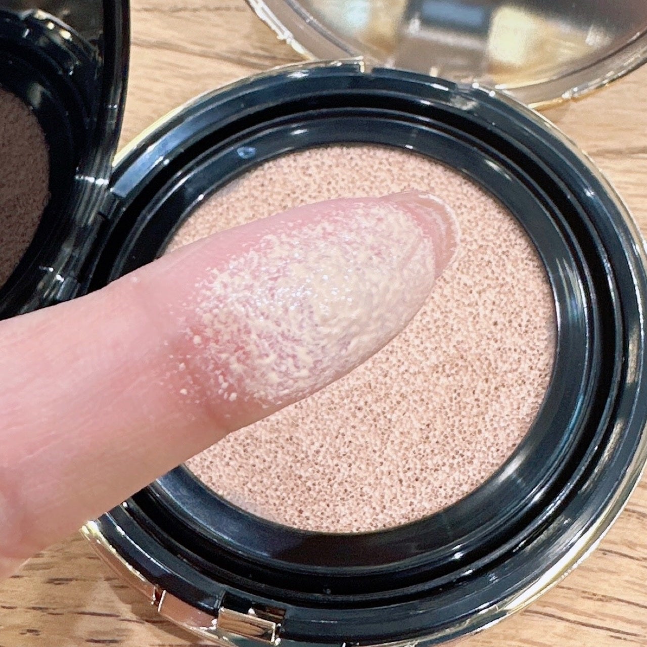 ライトフィット ハーフグロウ クッションファンデーション/Enamor/クッションファンデーションを使ったクチコミ(2枚目)