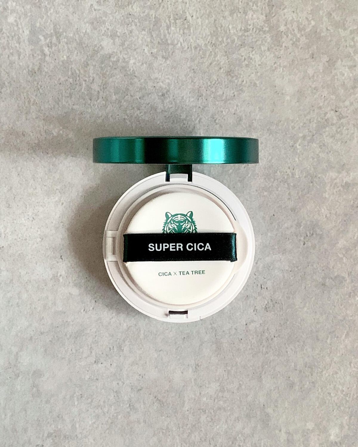 スーパーシカクッション 22号/MEDICUBE/クッションファンデーションを使ったクチコミ（1枚目）