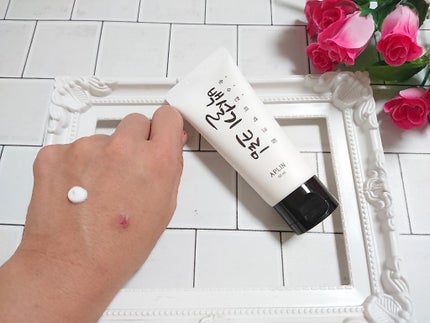 シロモチクリーム/APLIN/化粧下地を使ったクチコミ(2枚目)