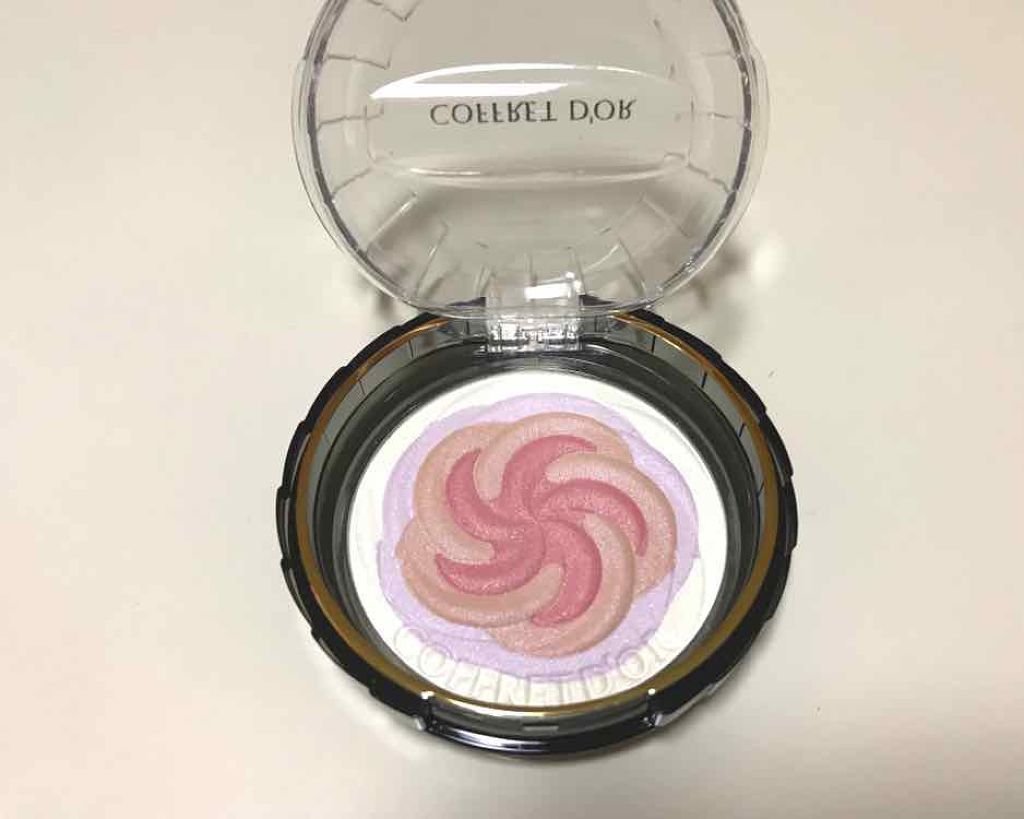 スマイルアップチークス/コフレドール/パウダーチークを使ったクチコミ(2枚目)