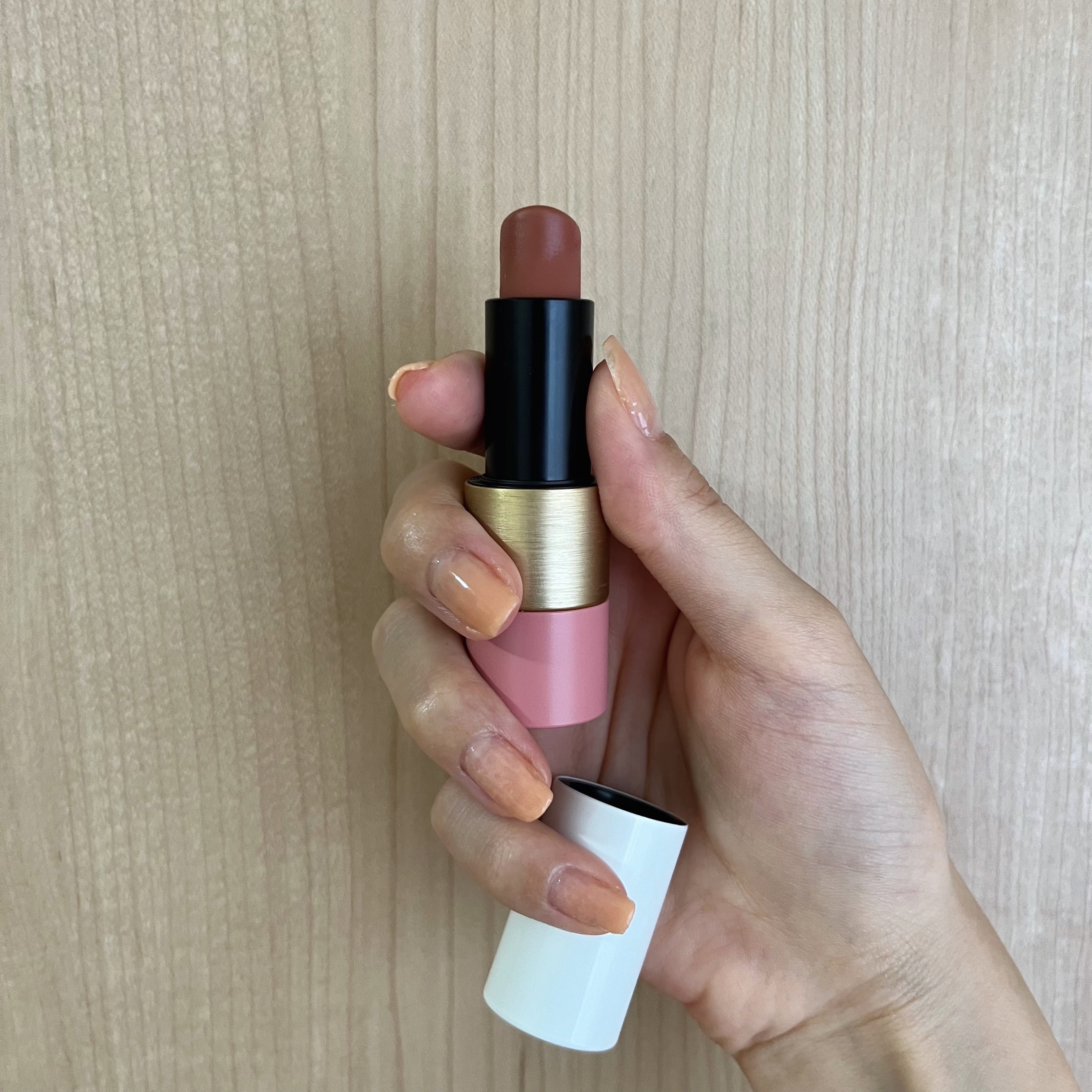 ローズ・エルメス ローズ ア レーヴル 49/エルメス/口紅を使ったクチコミ（1枚目）