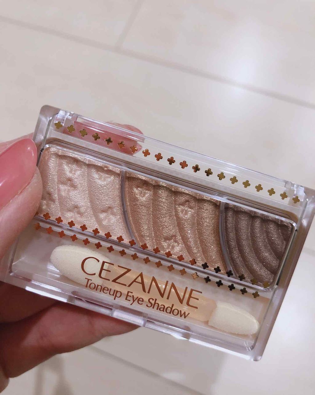 トーンアップアイシャドウ/CEZANNE/アイシャドウパレットを使ったクチコミ(1枚目)