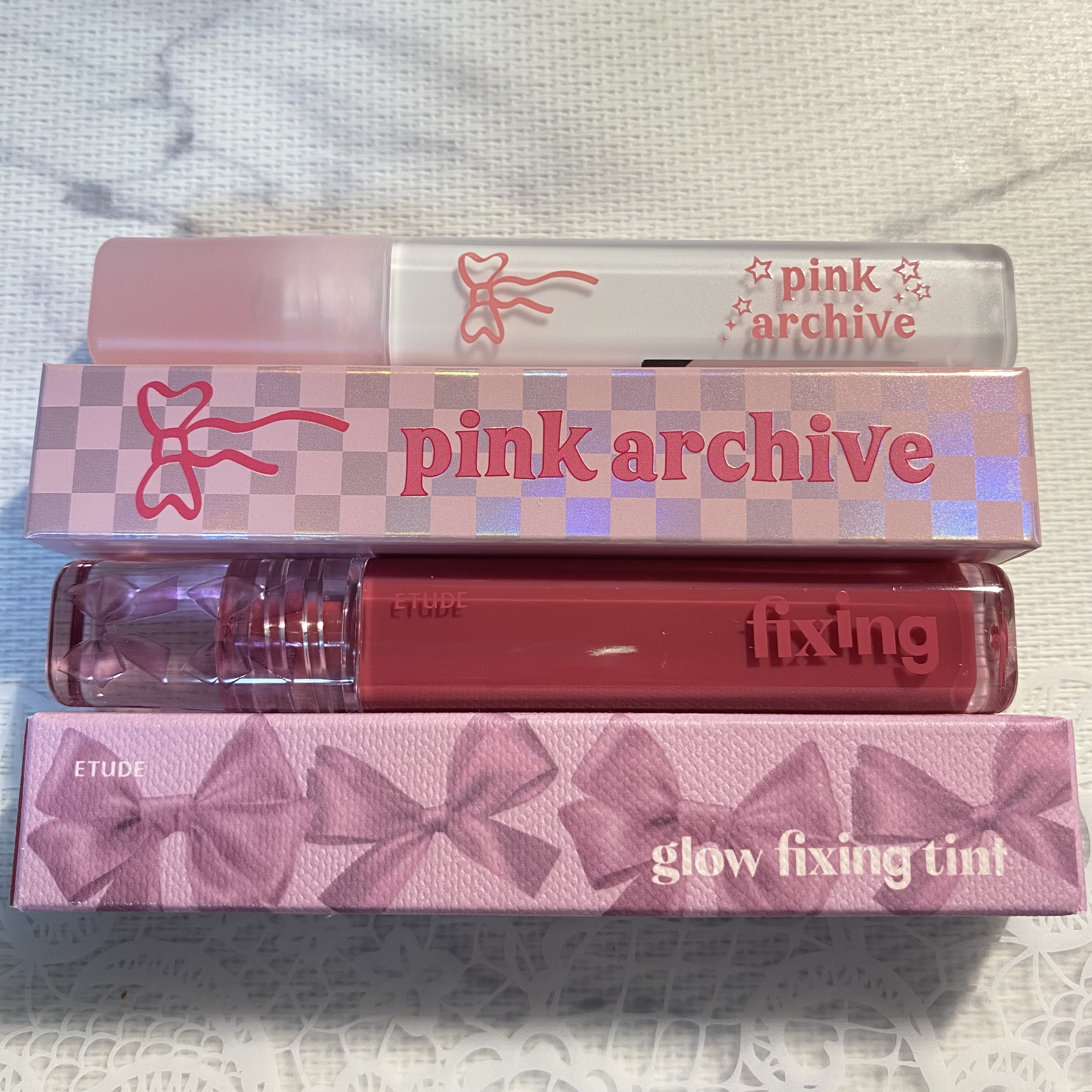 グロウ フィクシングティント レッドサングリア/ETUDE/リップティントを使ったクチコミ（1枚目）