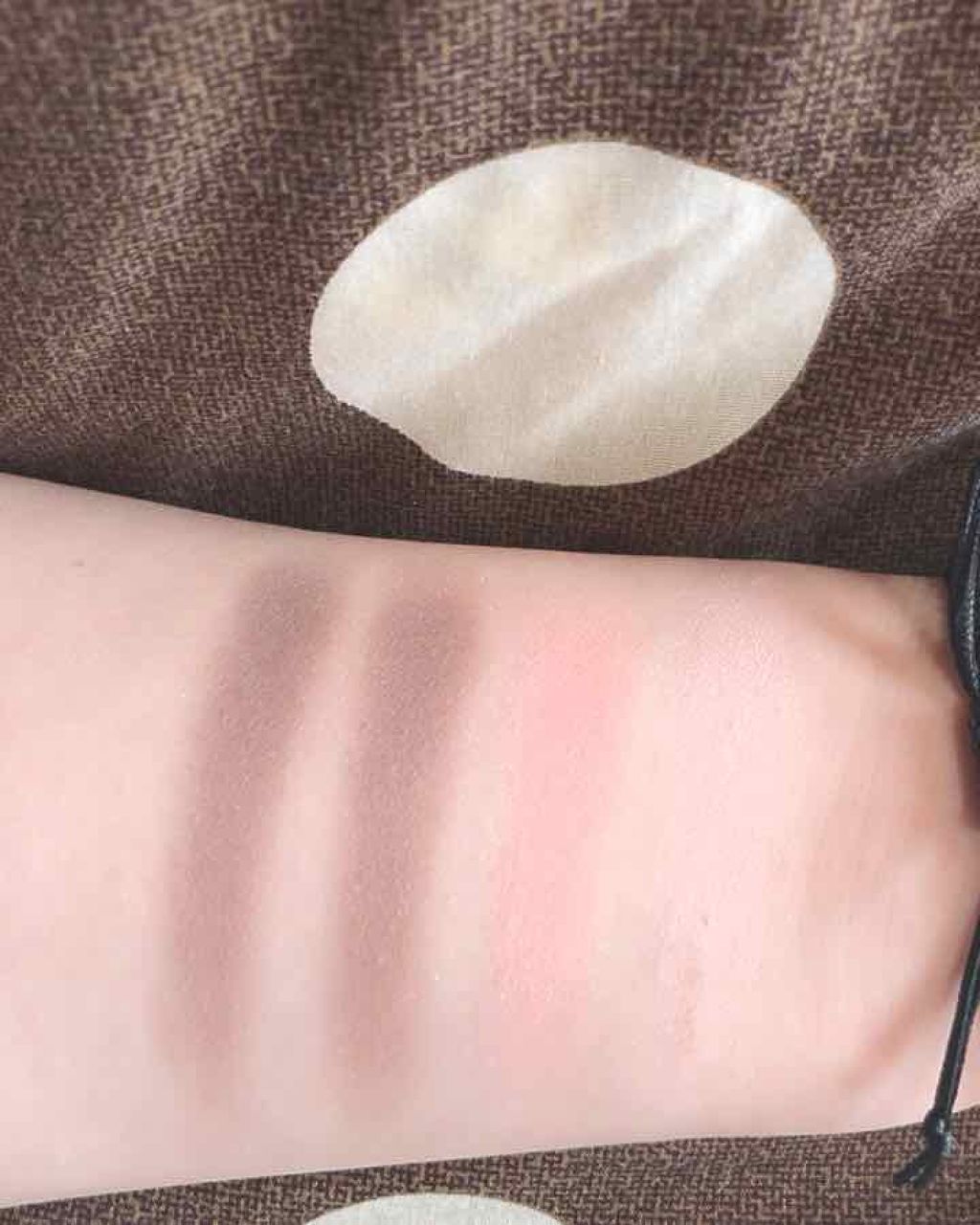 エアリータッチシャドウ 04 カシスブラウン/CEZANNE/アイシャドウパレットを使ったクチコミ（3枚目）