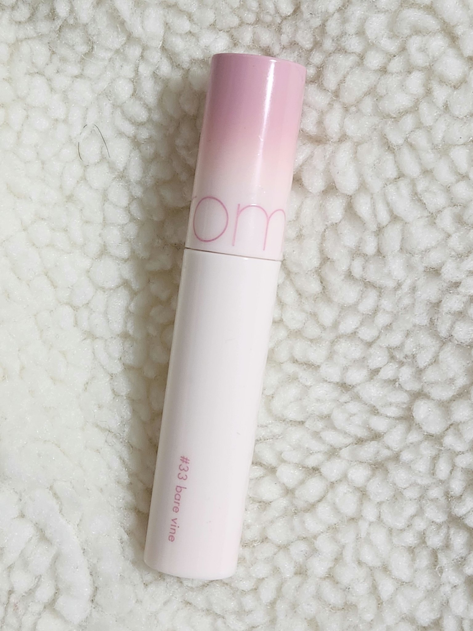 ジューシーラスティングティント 33 ベアバイン(BARE VINE)/rom&nd/リップティントを使ったクチコミ（1枚目）