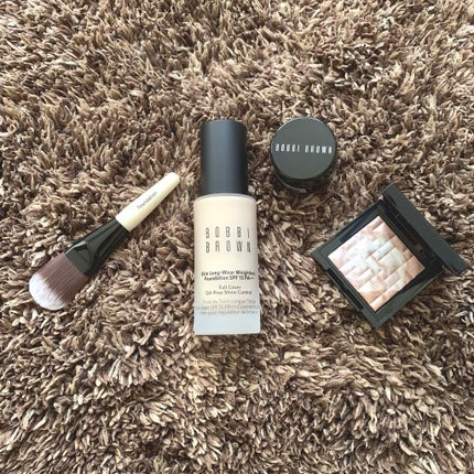 スキン ロングウェア ウェイトレス ファンデーション SPF 15 (PA++)/BOBBI BROWN/リキッドファンデーションを使ったクチコミ(1枚目)