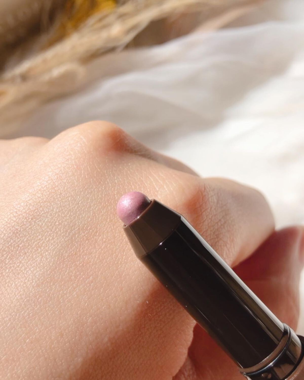 グリームオンフィットシャドウ/excel/スティックアイシャドウを使ったクチコミ(2枚目)