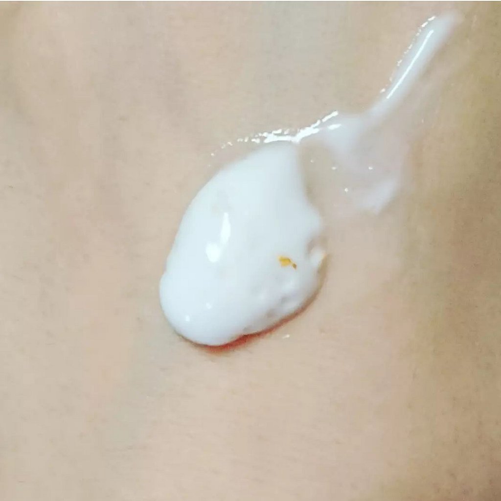 クリームフォーボディ紅い梅の香り/箔座/ボディクリームを使ったクチコミ（2枚目）