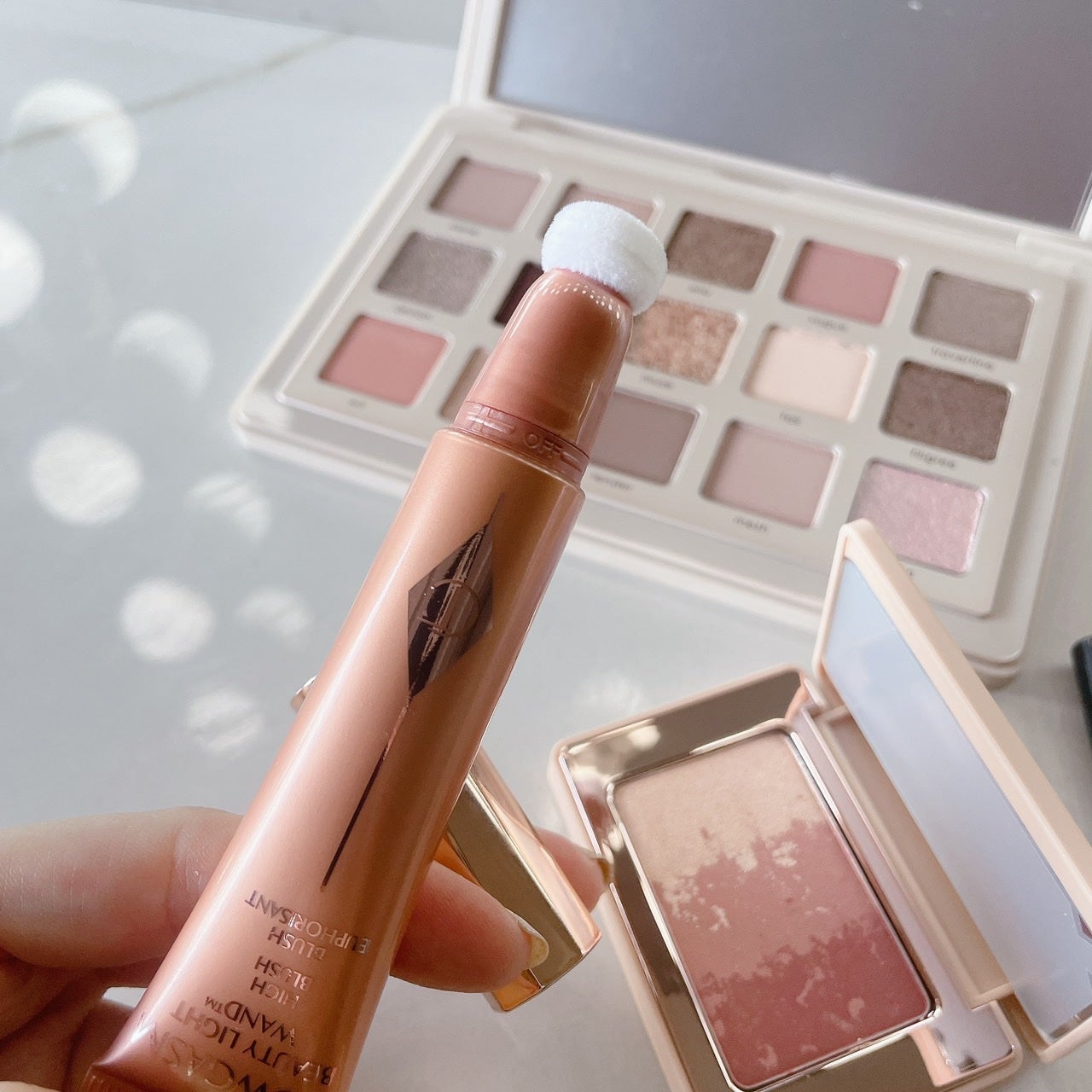 R Dresser on LIPS 「やっと入手できた‼️魅力的な海外コスメ🗽💕最近のお気に入り😍👍..」(6枚目)