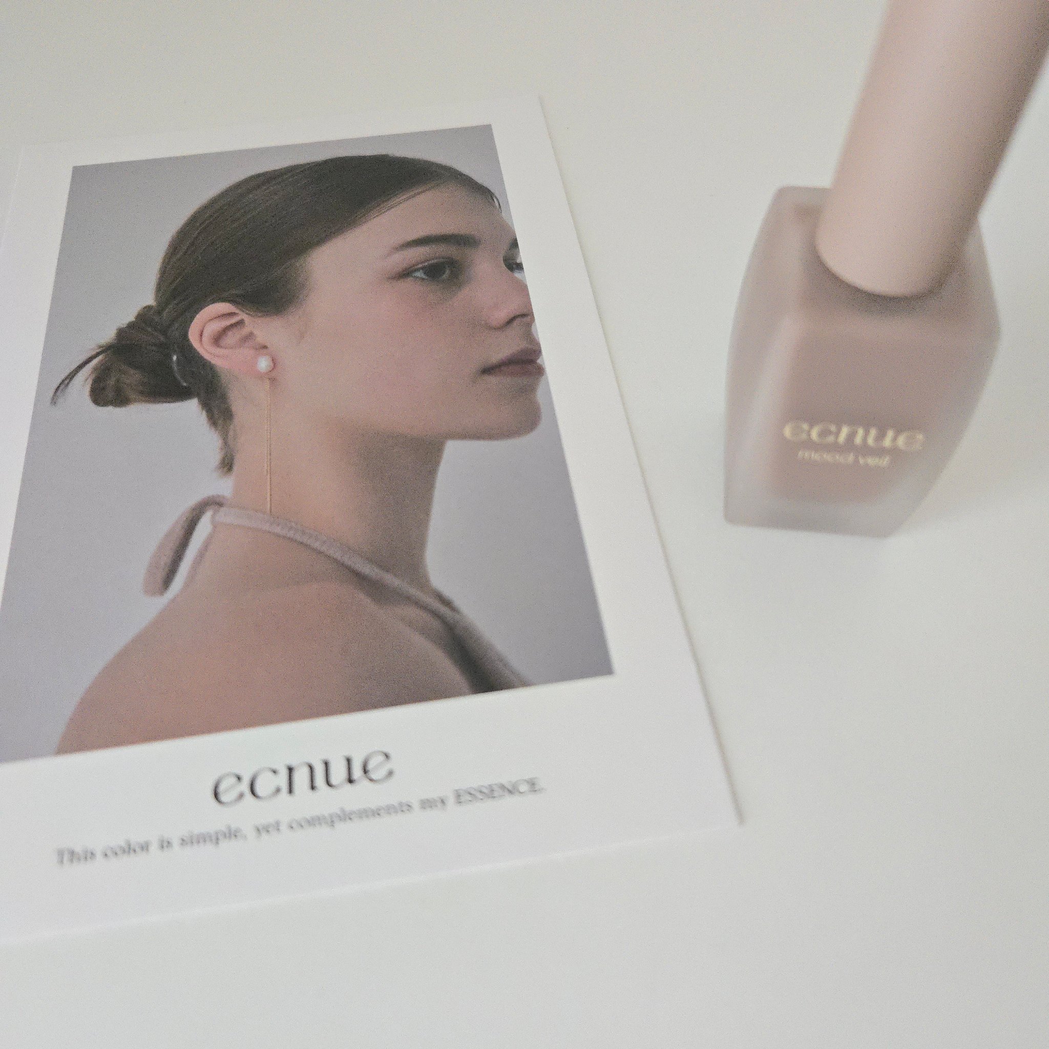 #ベージュネイルのネイルデザイン