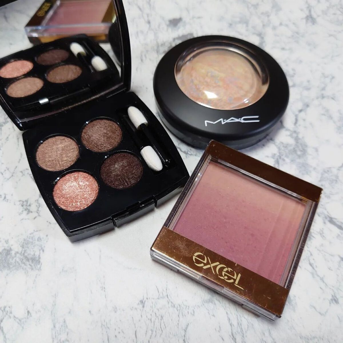 レ キャトル オンブル ツイード/CHANEL/アイシャドウパレットを使ったクチコミ（3枚目）