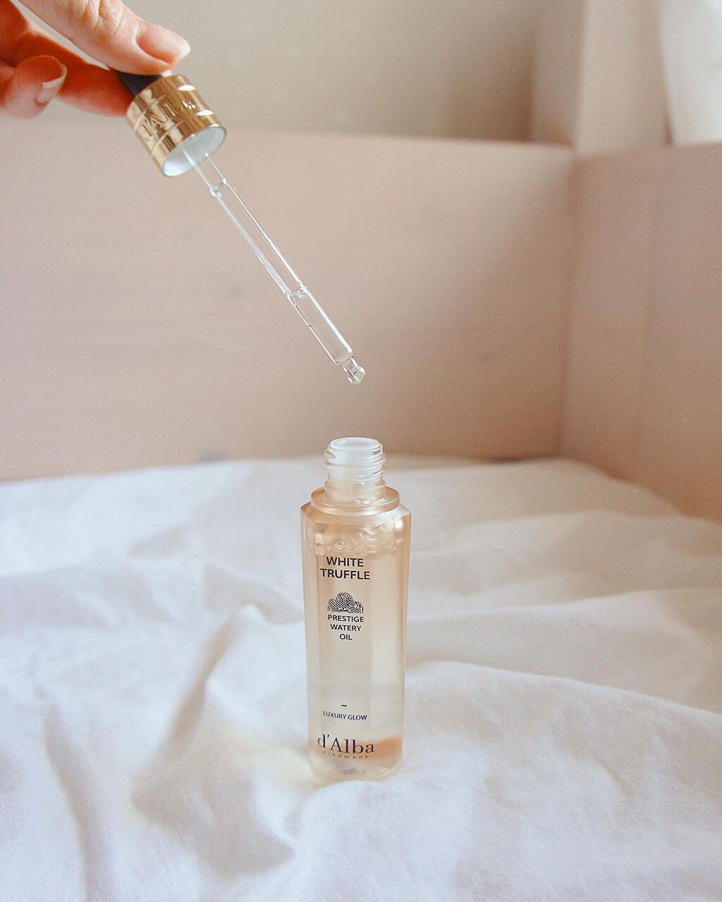 ホワイトトリュフプレステージウォータリーオイル/ダルバ/フェイスオイルを使ったクチコミ(1枚目)