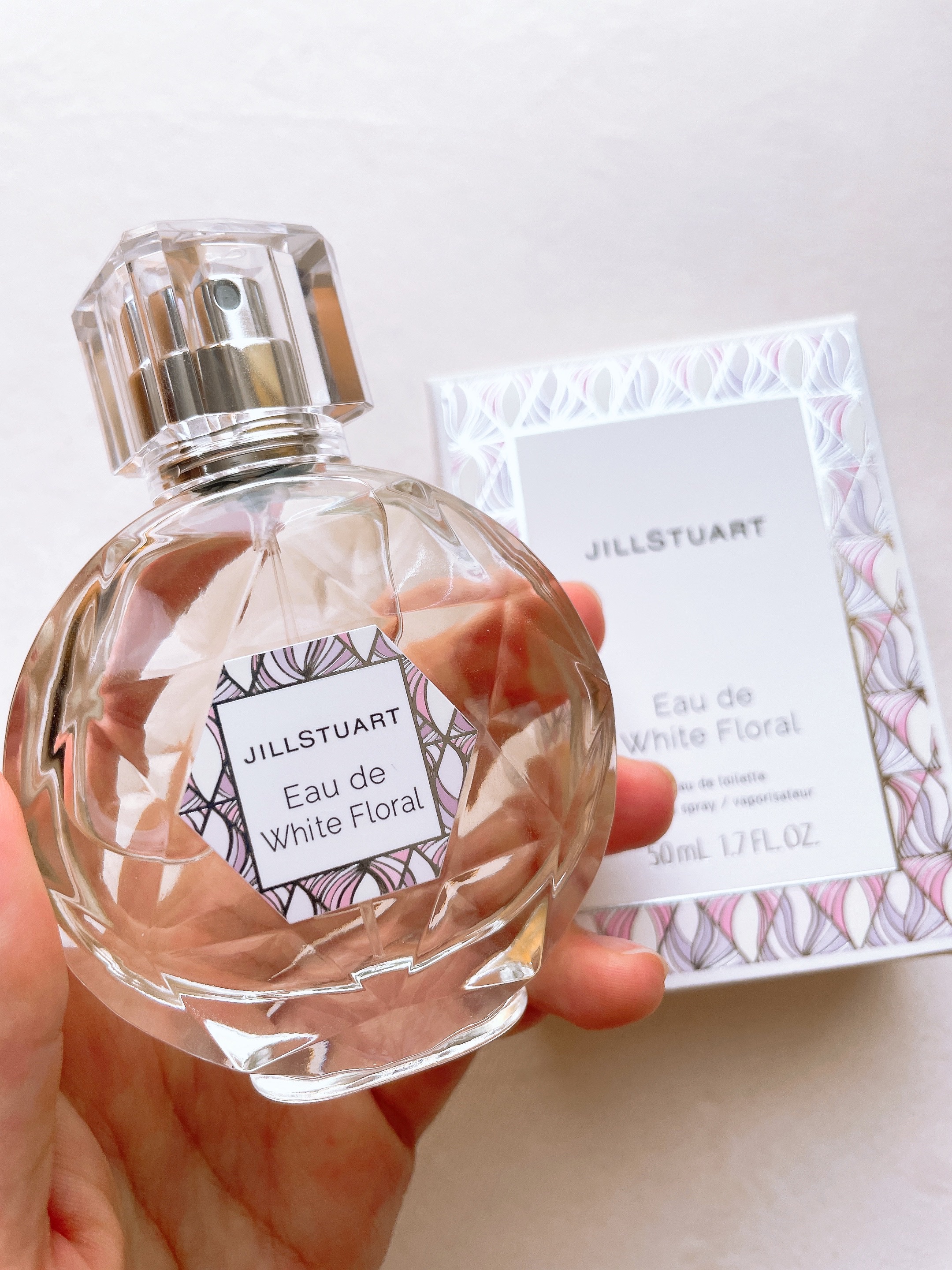 ジルスチュアート オード ホワイトフローラル/JILL STUART/香水(レディース)を使ったクチコミ（3枚目）