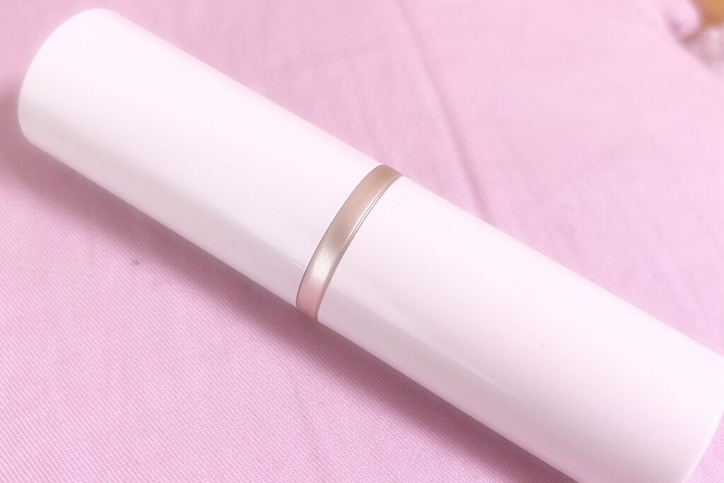 やっと手に入れました😍

hinceの、
トゥルーディメンションラディアンスバーム✨
私が購入したのは、Lightです- ̗̀ ♡  ̖́-
Clearとずっと悩みましたが、Lightにしました！

私が探していた時はずっと品切れで、やっ