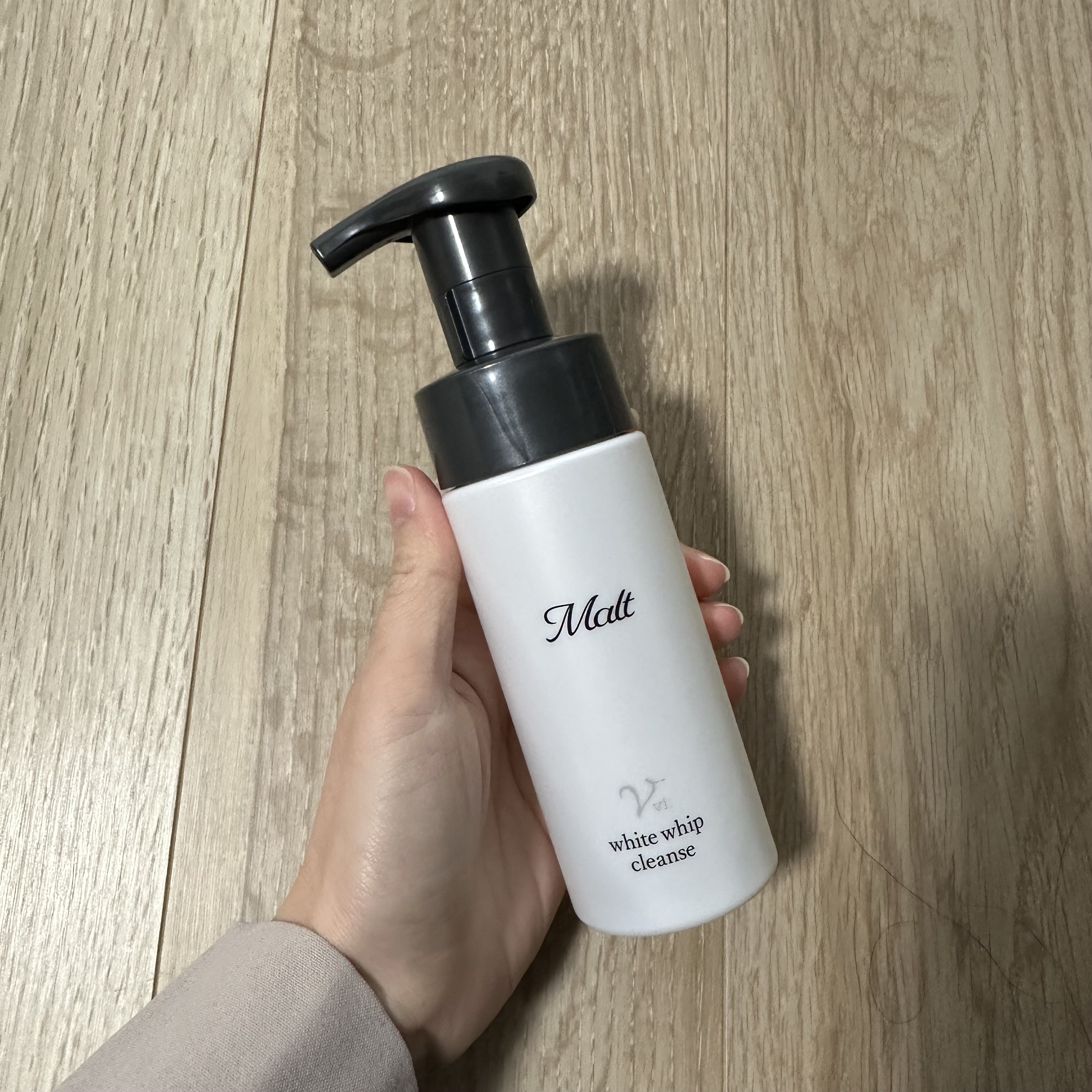 モイストホワイトホイップクレンズ/ヴィー/泡洗顔を使ったクチコミ（1枚目）