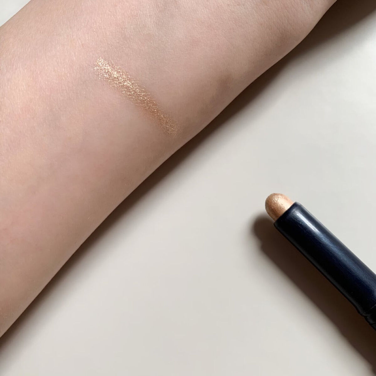 キラキラ アイシャドウ BE402/ETUDE/スティックアイシャドウを使ったクチコミ（2枚目）