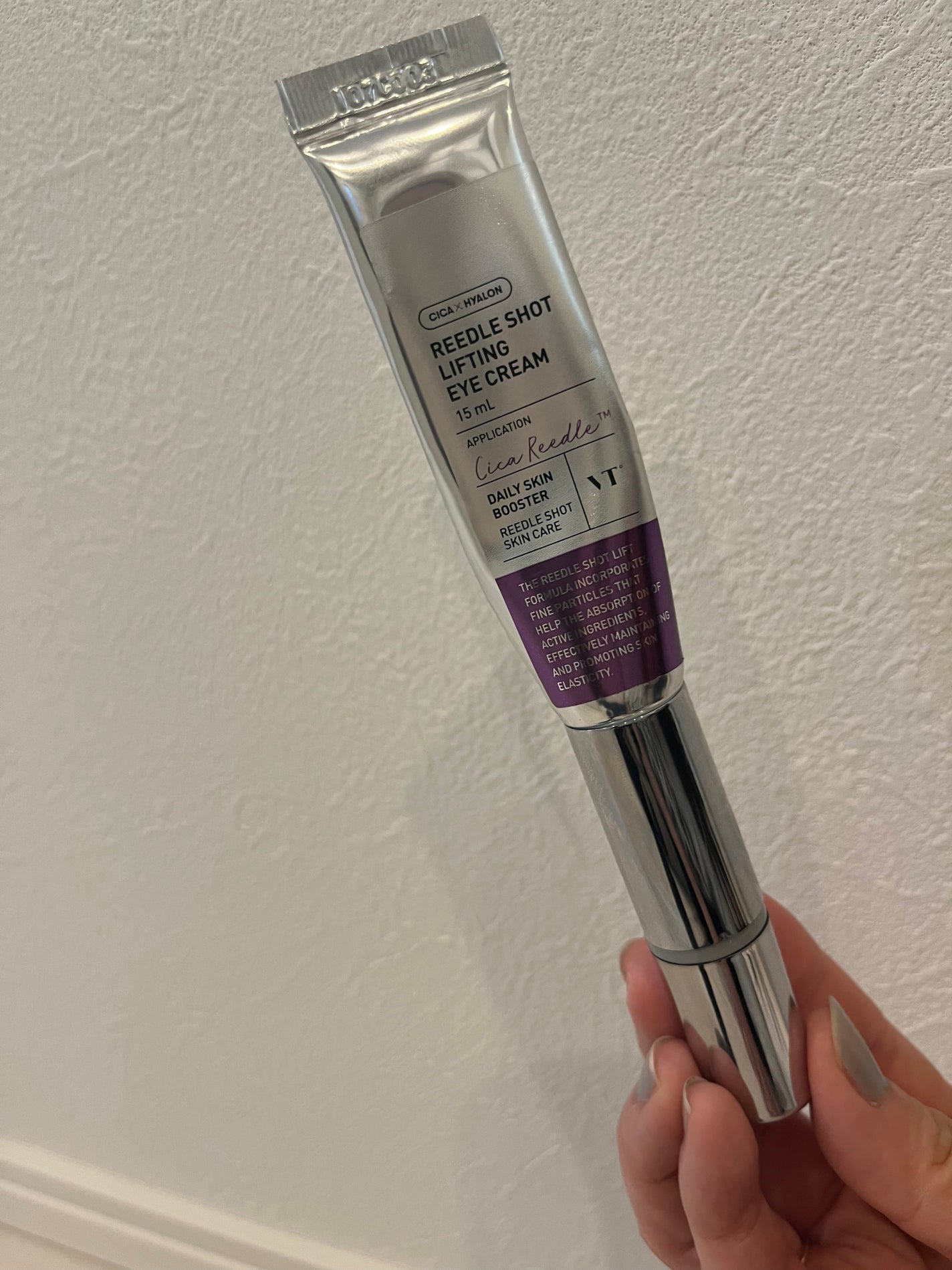 リードルショット リフティングアイクリーム/VT/アイケア・アイクリームを使ったクチコミ(4枚目)