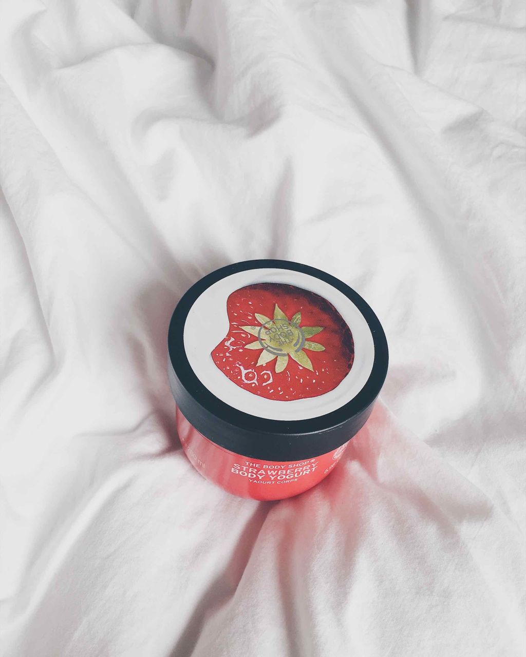 ボディヨーグルト ストロベリー/THE BODY SHOP/ボディローションを使ったクチコミ（1枚目）