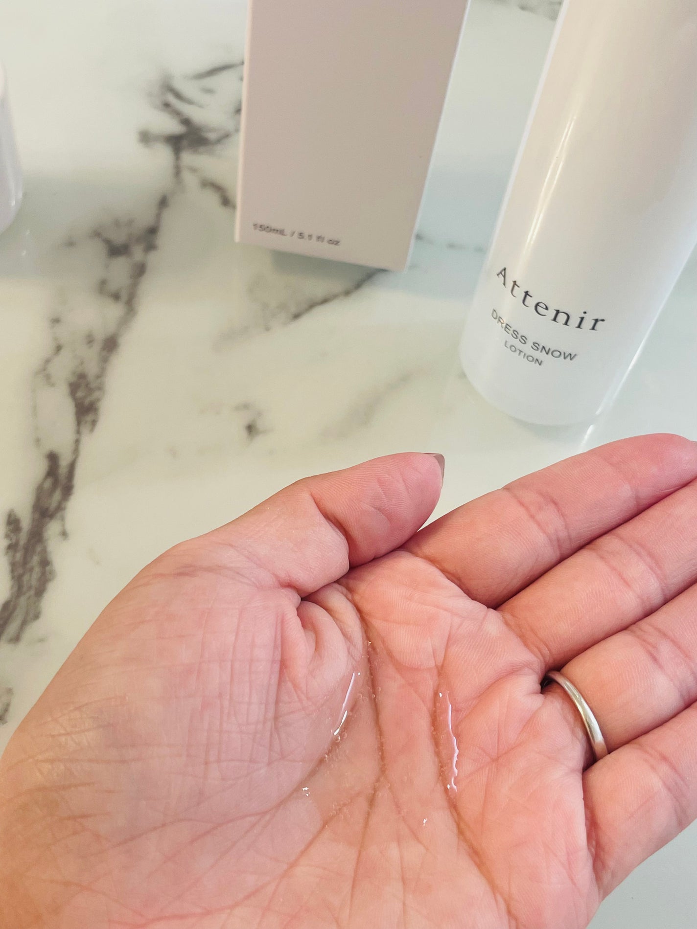 ドレススノー ローション【医薬部外品】 /アテニア/化粧水を使ったクチコミ(2枚目)