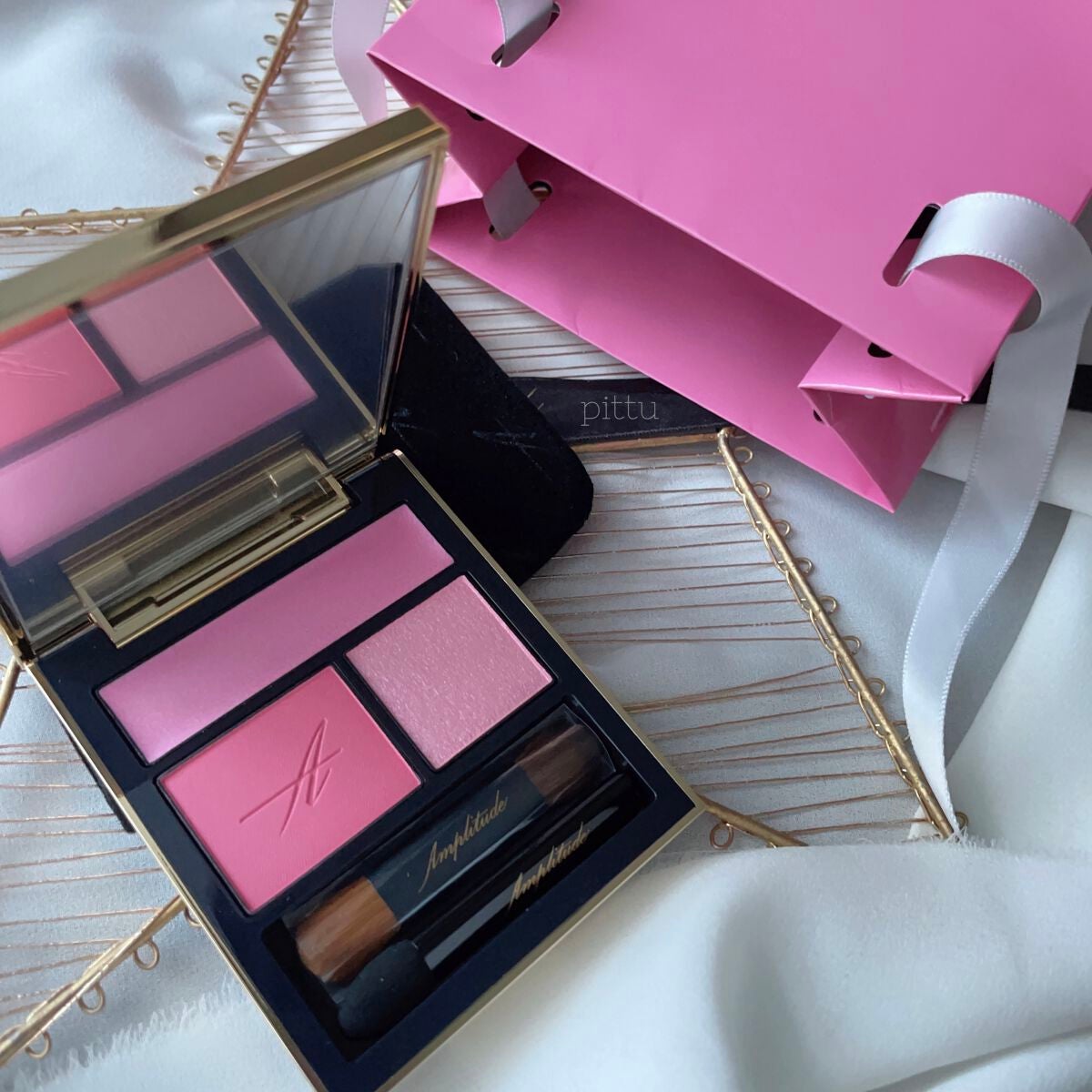 コンスピキュアス アイズ/Amplitude/アイシャドウパレットを使ったクチコミ(3枚目)