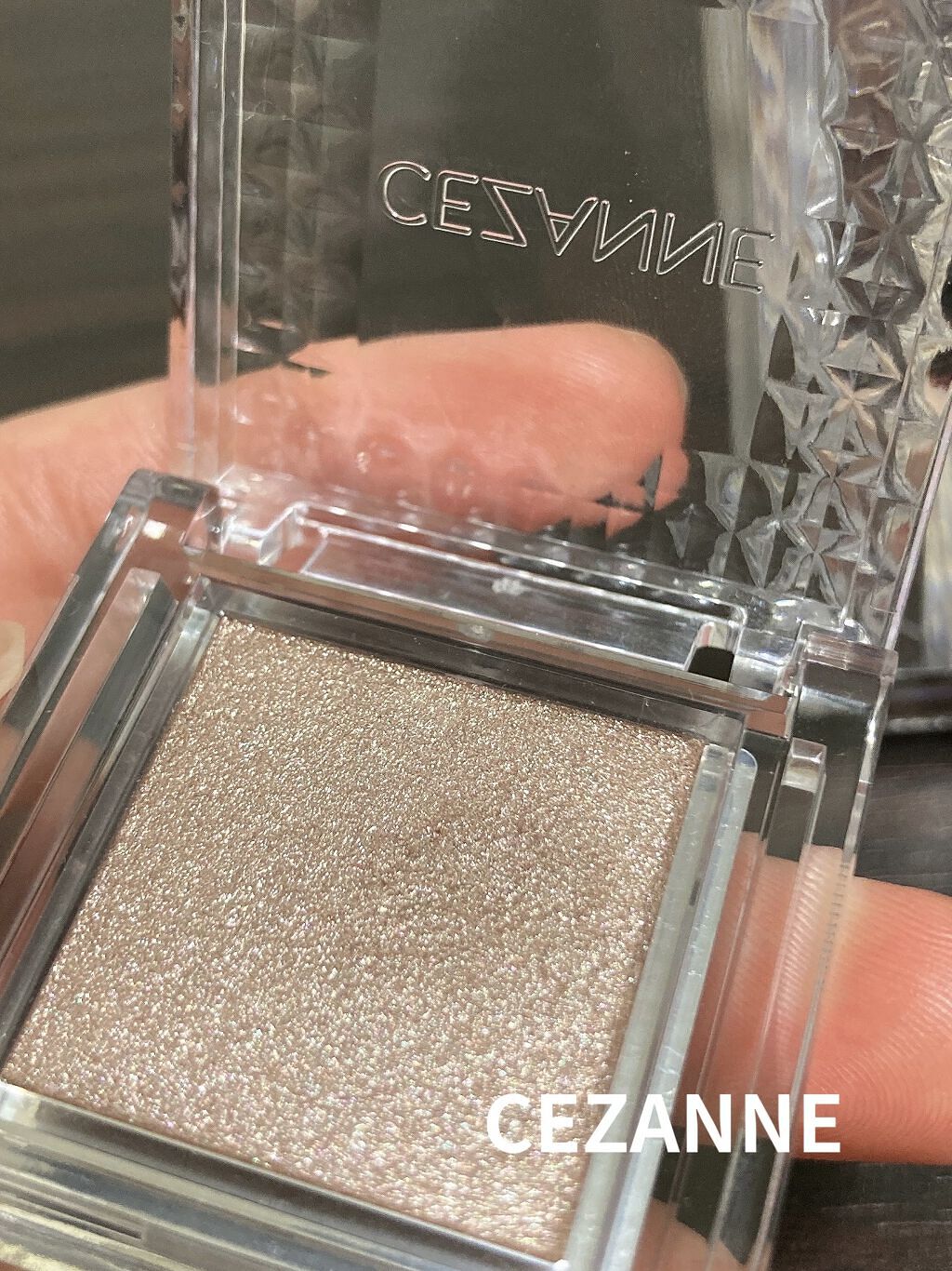 シングルカラーアイシャドウ/CEZANNE/単色アイシャドウを使ったクチコミ（1枚目）