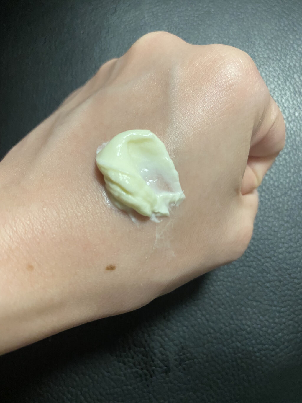 ボディバター モリンガ /THE BODY SHOP/ボディクリームを使ったクチコミ（2枚目）