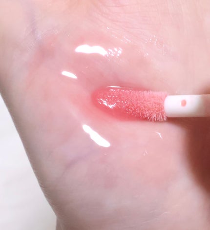 フィー 3Dボリューミンググロス/fwee/リップグロスを使ったクチコミ(2枚目)