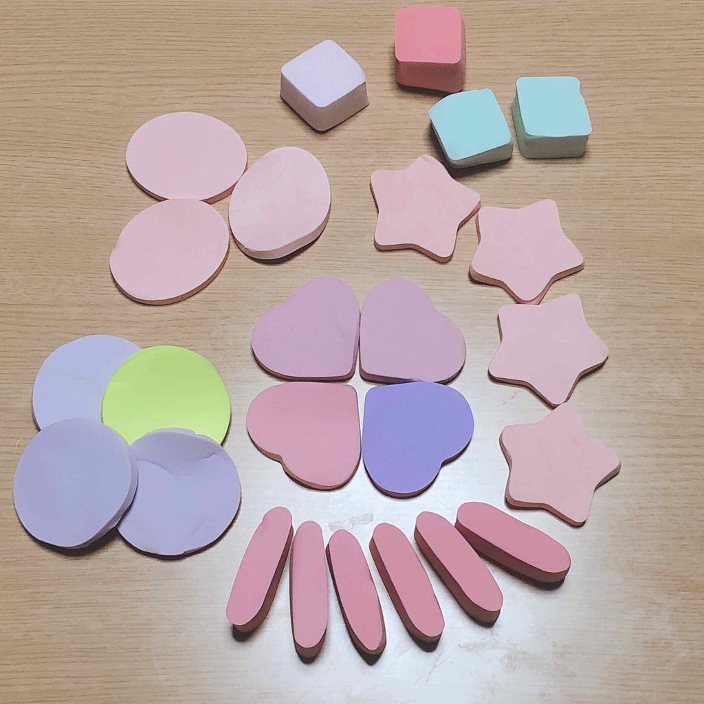 メイクアップスポンジ(バリューパック ウェッジ型 30個)/DAISO/パフ・スポンジを使ったクチコミ（3枚目）