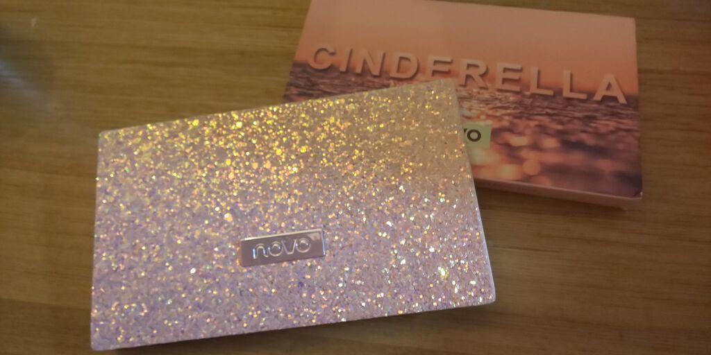 twinkle_blush_xeyUI on LIPS 「novoとても発色がよく、パッケージも可愛い❤️Amazonな..」(3枚目)