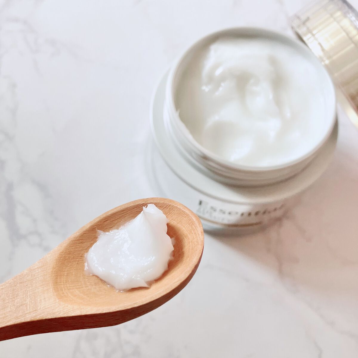 Essential THE BEAUTY 髪のキメ美容バリアヘアマスク/エッセンシャル/ヘアマスク・ヘアパックを使ったクチコミ（3枚目）