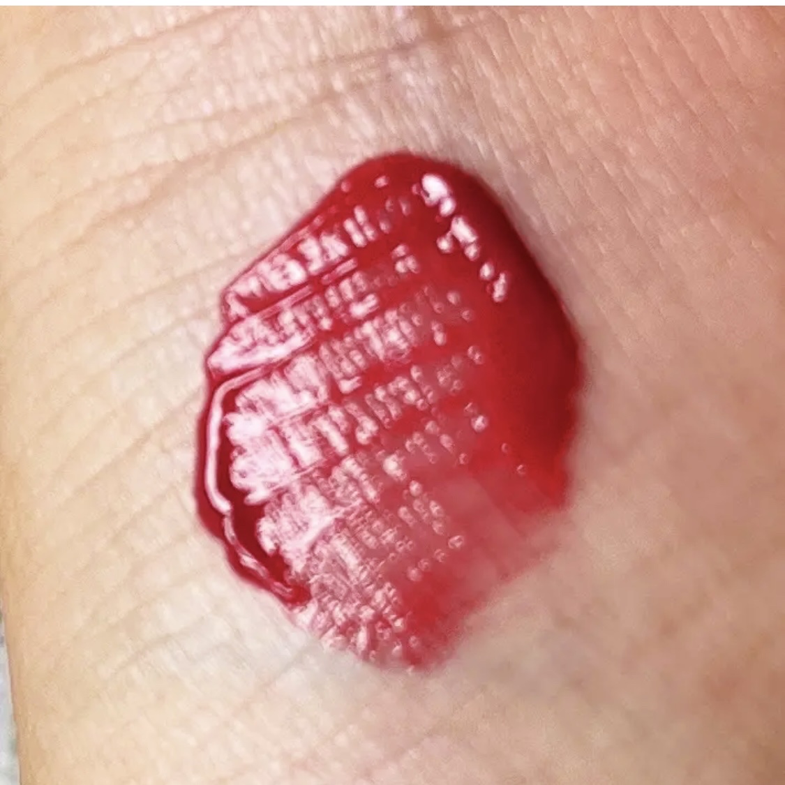 グラッシーボムティント/&nd by rom&nd/リップティントを使ったクチコミ（3枚目）