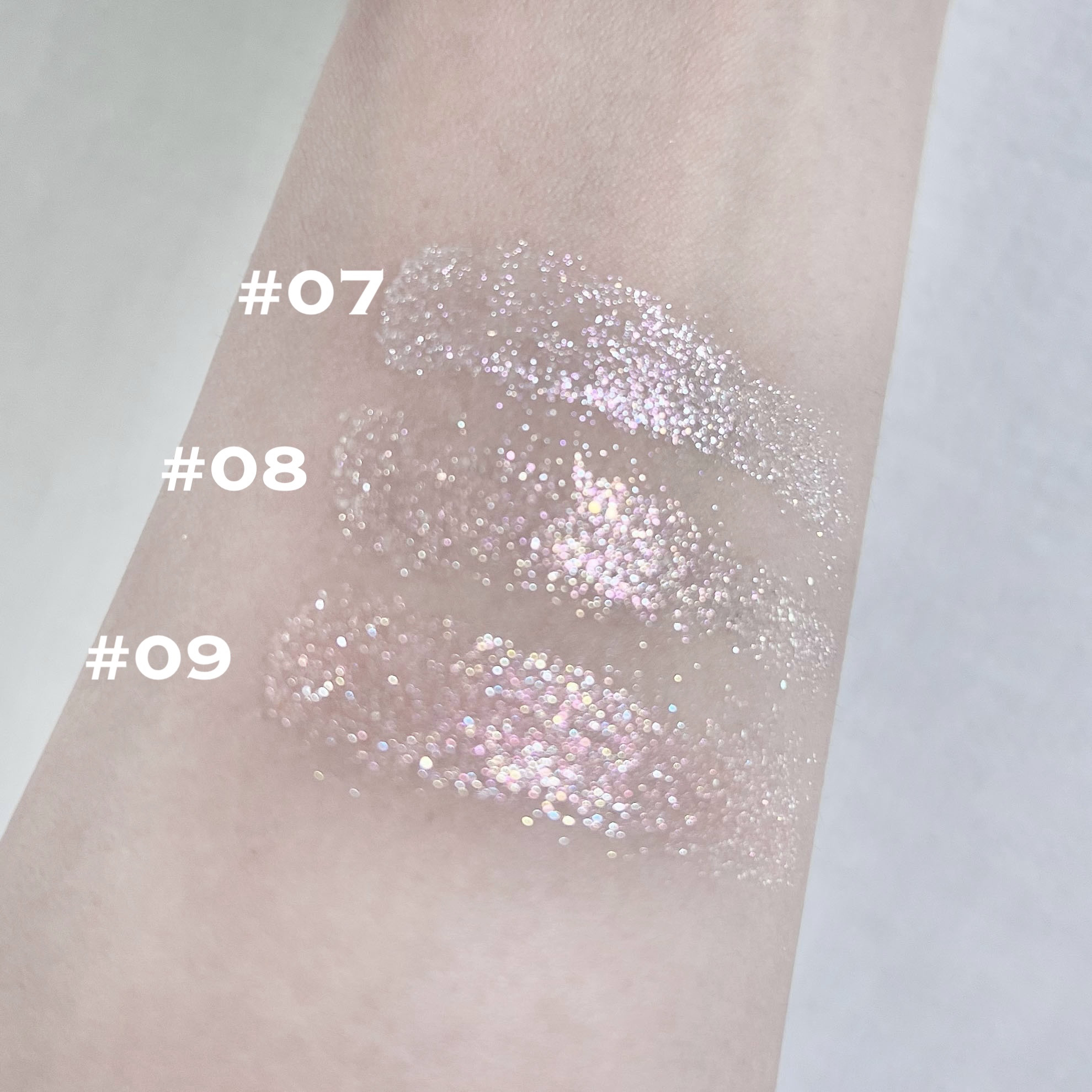 スターリットグリッターパウダー/dasique/グリッターを使ったクチコミ（2枚目）