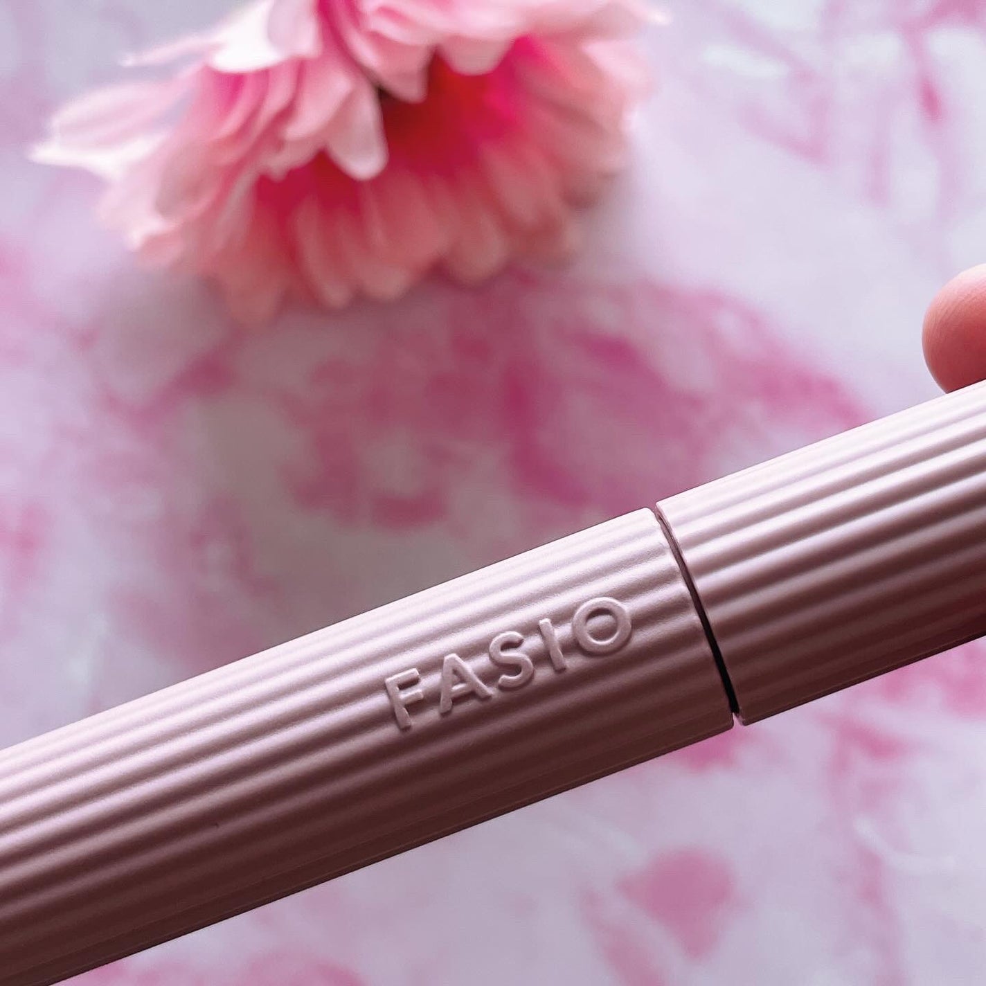 まつパ級 フィルム マスカラ (ロング&ボリューム)/FASIO/マスカラを使ったクチコミ(2枚目)