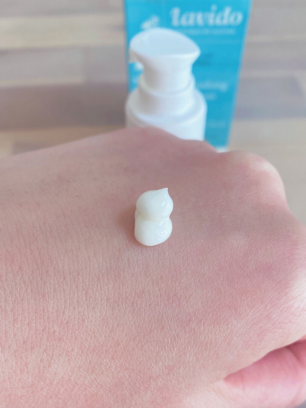 リプレニッシングアイクリーム/Lavido/アイケア・アイクリームを使ったクチコミ（2枚目）